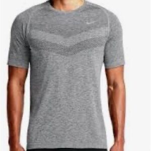 Nike Dri-Fit Knit T-Shirt Short-Sleeve Men's Size M